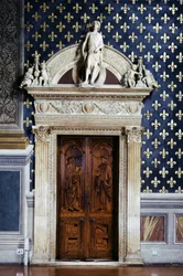 Deurkozijn in de Sala dei Gigli met afbeelding van St. Johannes de Doper, 1470